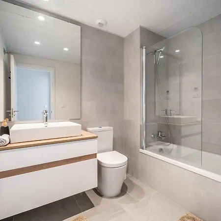 Luxury Oasis Escape Apartment
