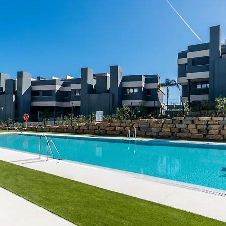 Luxury Oasis Escape