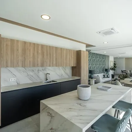 Luxury Oasis Escape