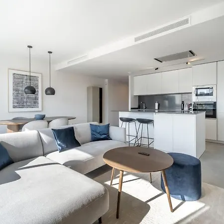Luxury Oasis Escape شقة